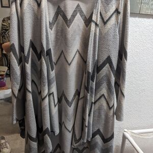 Chevron Patterned Gray Sweater